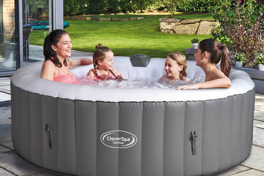 Inflatable hot tubs
