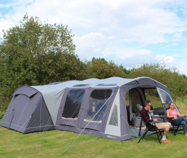 What are the benefits of polycotton tents?
So now you know what polycotton tents are, but what does that mean for you, as a tent buyer? There are various advantages of polycotton tents that should make you consider them when looking to buy a new tent.
Breathability
Breathability is talked about a lot when it comes to outdoor clothing, such as walking boots or waterproof jackets, but it’s also important for tents. One of the main benefits of polycotton tents is their increased breathability and ability to adapt to the surrounding environment.
