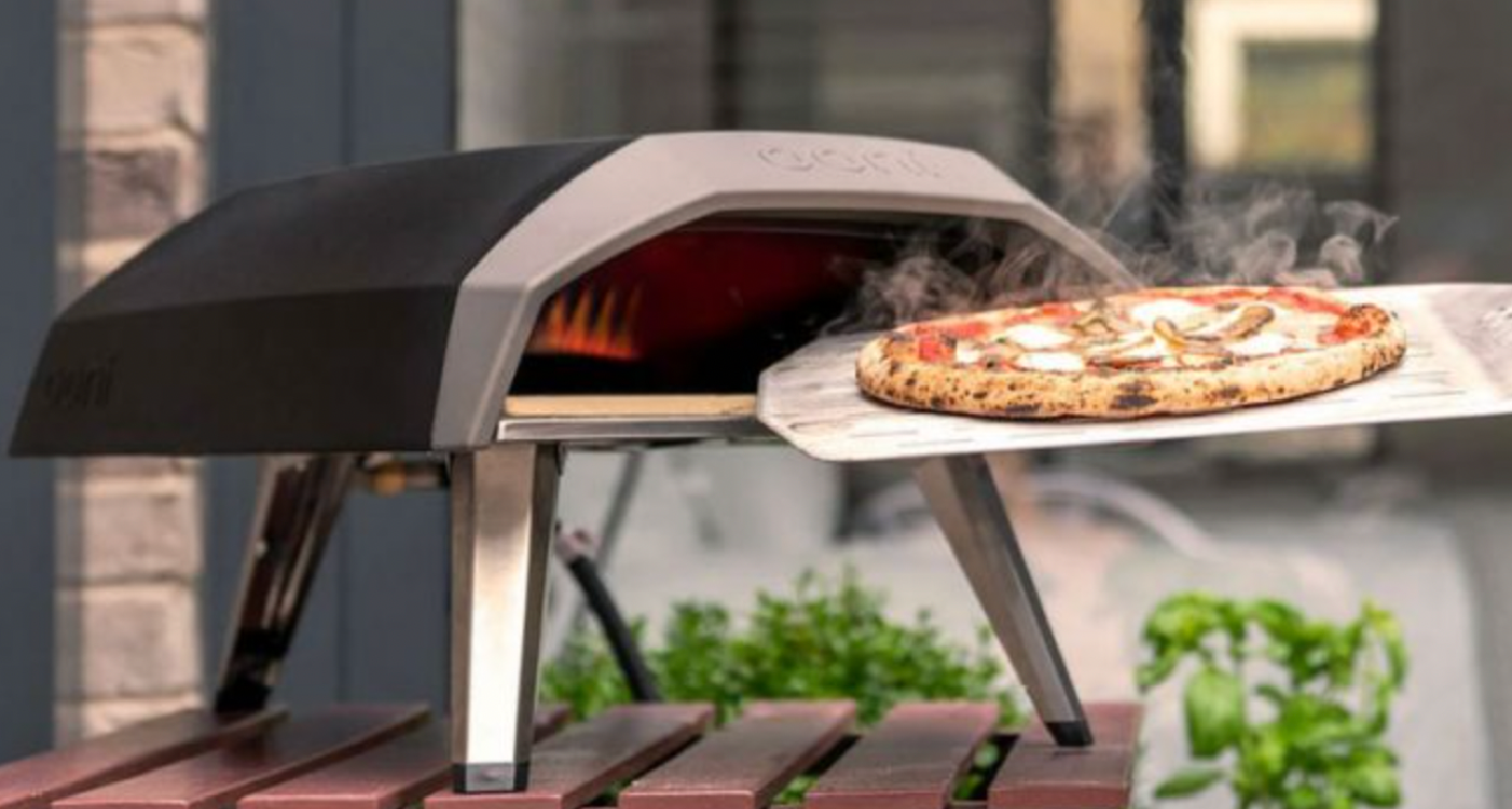 Ooni. The brand for foodies and outdoor enthusiasts, helping to create the most incredibly authentic pizzas in under 60 seconds. 
